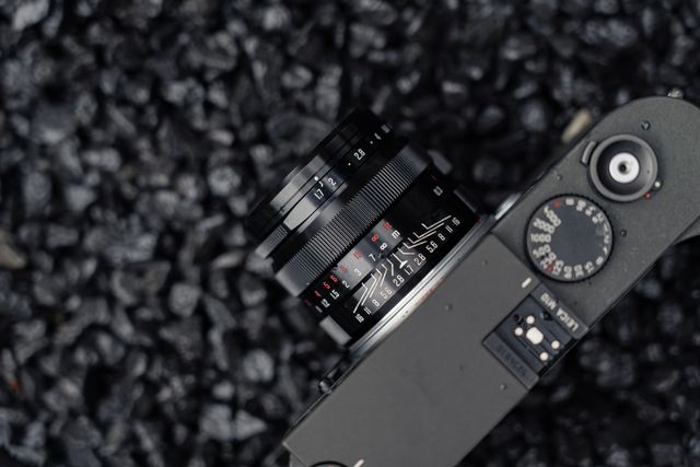 Top view of the APO M 35mm lens mounted on a rangefinder camera
